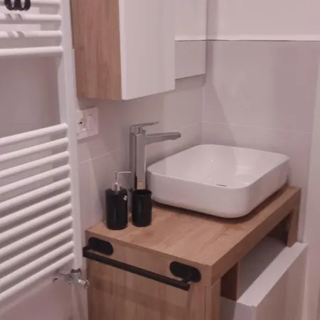 Apartment Casaballi - Bilocale Metro M3 17min Duomo Milan
